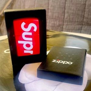 Supreme Zippo